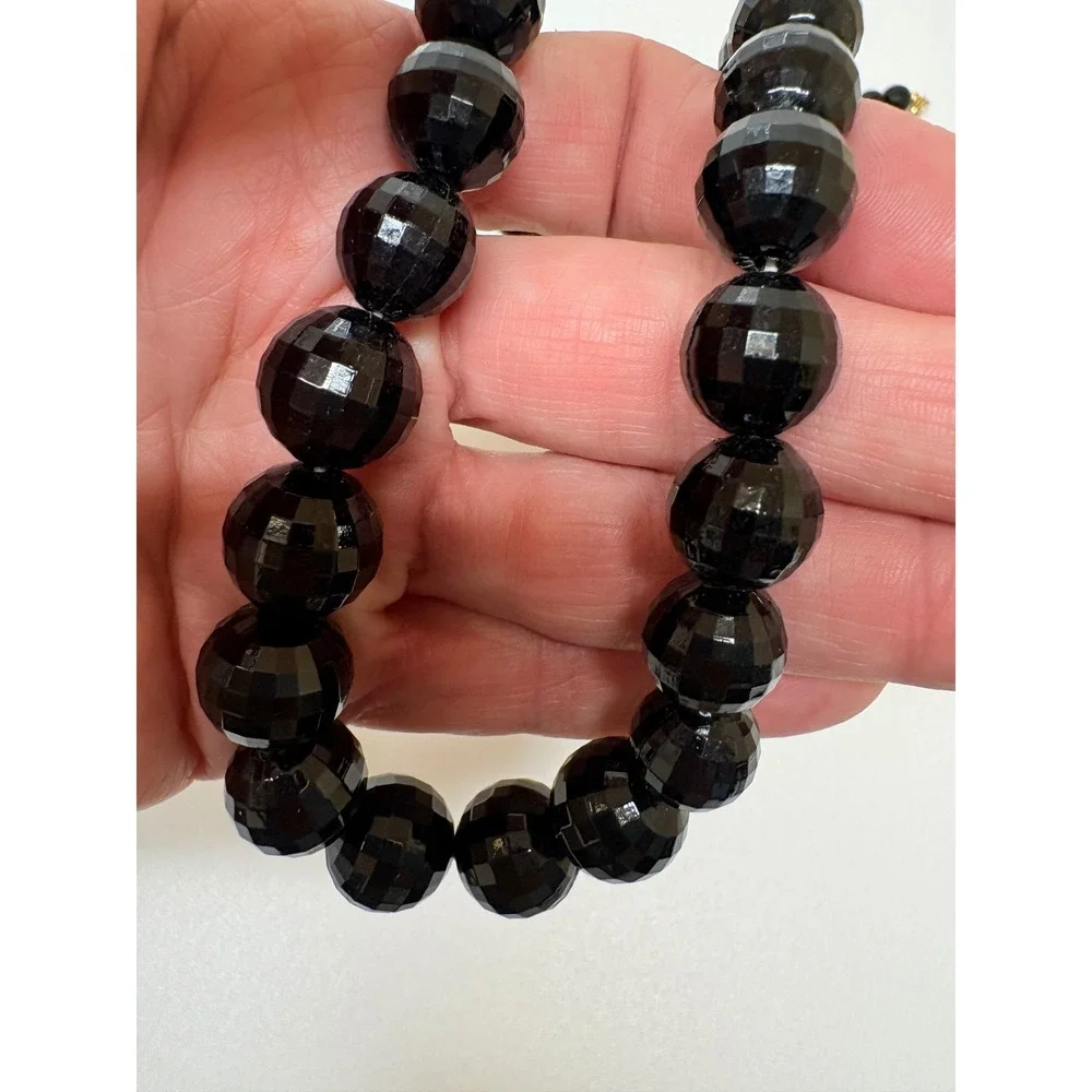 Vintage Graduated Faceted Black Bead Necklace Gold Tone Spring Ring Clasp 22